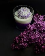 Krāsaina sojas vaska svece ar krizantēmu - Attēls 2