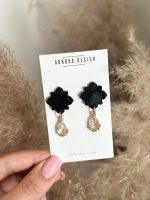 Auskari no polimērmāla FLOWER BLACK