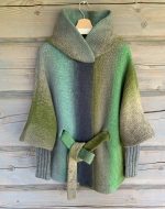 Adīta jaka zili zaļi pelēkos toņos