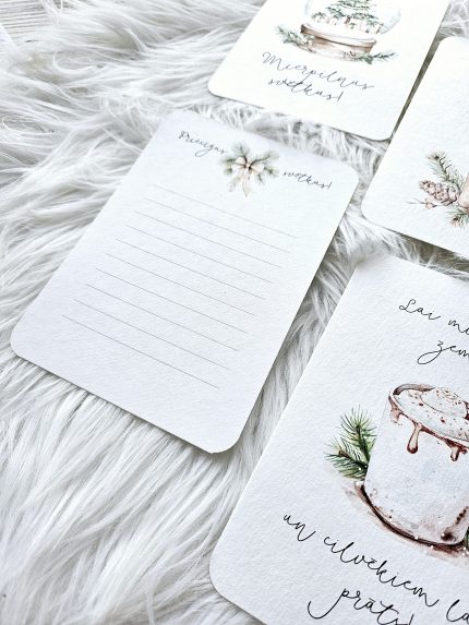 Rustic kartīšu komplekts ar maigiem, akvareļpapīrā drukātiem attēliem - lieliski piemērotas novēlējumiem, dāvanām vai vienkārši mīļam vārdam kādam īpašam cilvēkam.