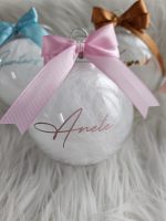 Personalizēti Ziemassvētku rotājumi. Baltas spalvas. Lieliska ideja dāvanām vai savas eglītes izrotāšanai.