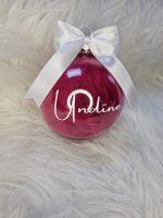 Personalizēti Ziemassvētku rotājumi. Pildījumā- košas spalvas. Lieliska ideja dāvanām vai savas eglītes izrotāšanai.