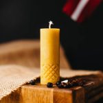 Bišu vaska svece "Latvju raksti"