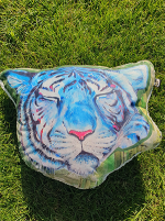 Spilvens "Guļošais tīģeris"