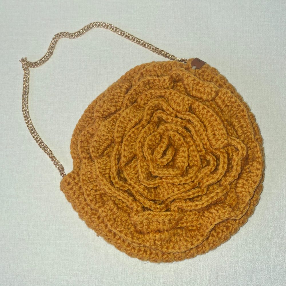 Tamborēta somiņa "Zieds"