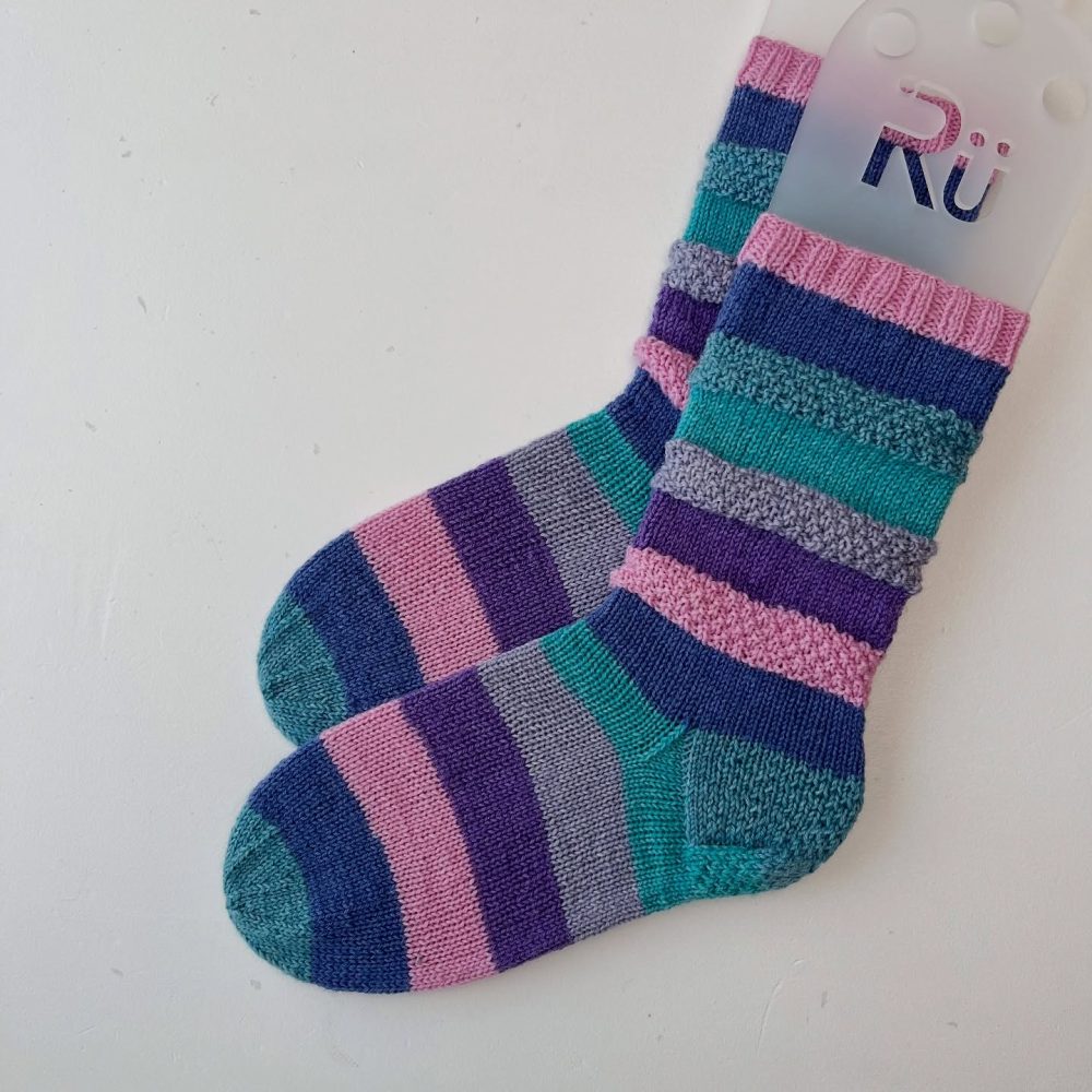 RÜ plānās superzeķes - 40/41 izmērs - Gatavas izsūtīšanai šodien!