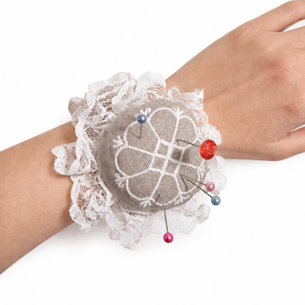 Adatu spilventiņš LINA