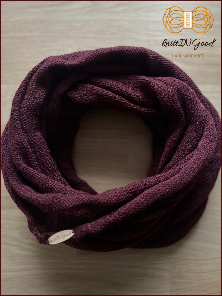 Merīnvilnas apaļšalle bordo (tumši sarkanā) krāsā