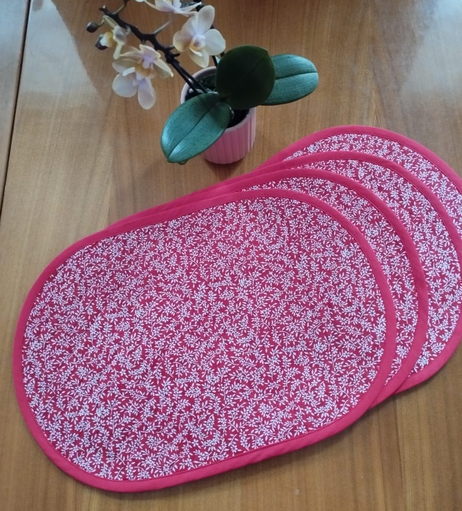 Paliktņi galda klāšanai