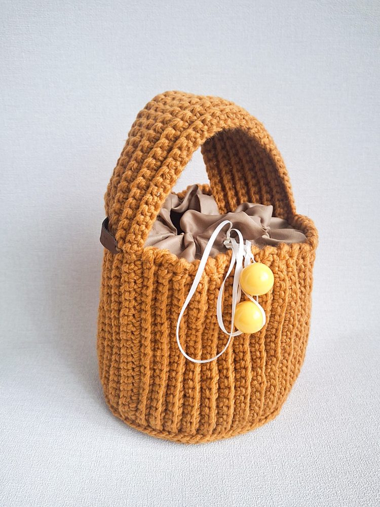 Tamborēta somiņa "Ķieģeļbrūnais"