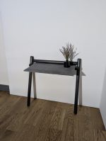 Koka stāvplaukts ar akmens virsmu, vienlīmeņa, tumšs grafīts ar reljefu - Attēls 2