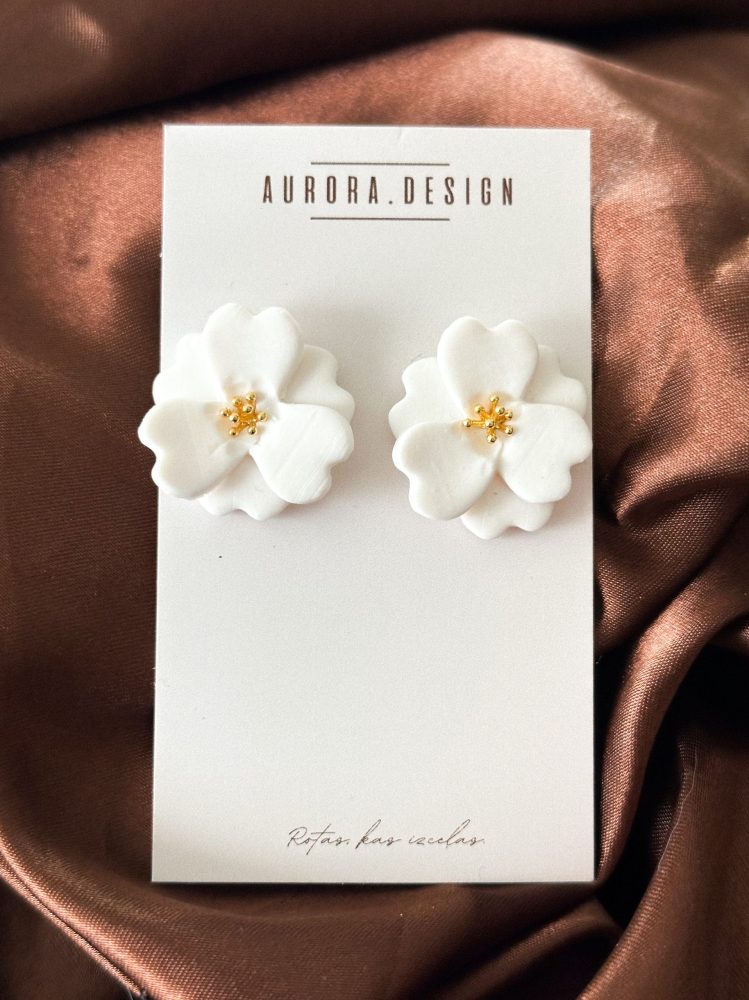 Polimērmāla auskari SPRING