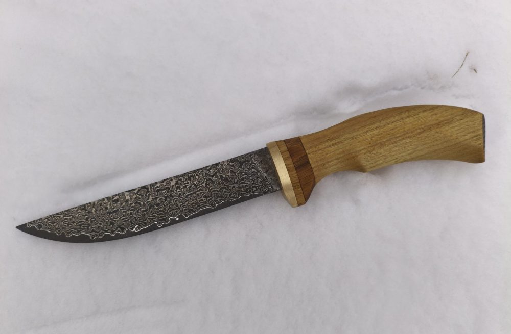 Ziemas Damaska tērauda nazis