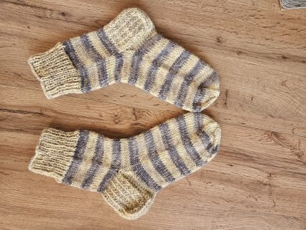 aitas vilnas un mohēras zeķes strīpainas