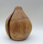 koka vāze no dabīga oša koka