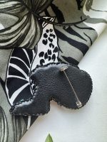 Krāsaina broša “Āfrika” - Attēls 5