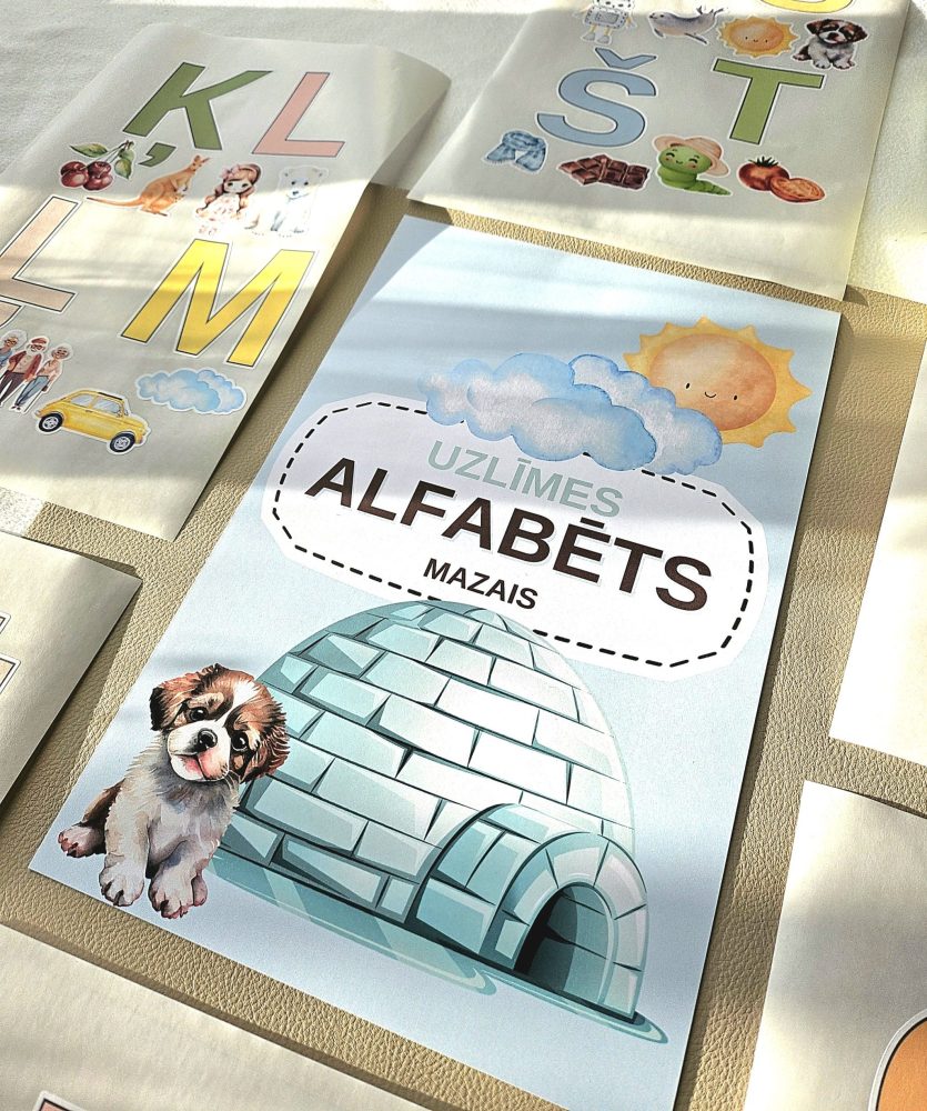 alfabēta uzlīmes bērniem