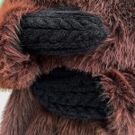 melni dūraiņu cimdi