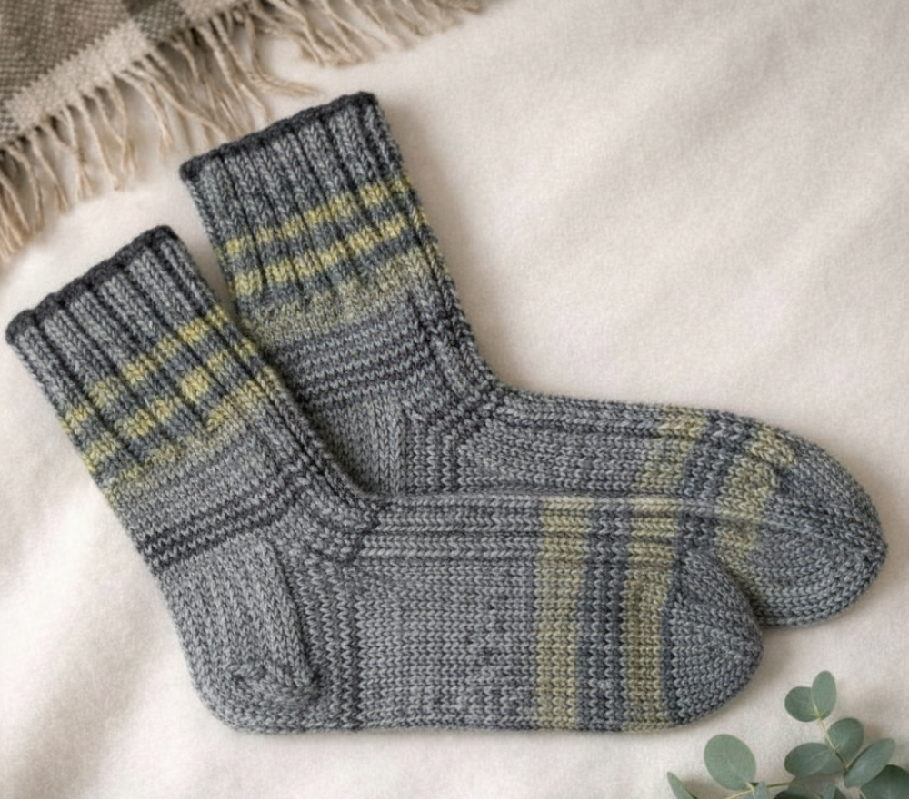 Vilnas zeķes, zaļiraibās, 37/38 izmērs