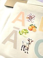 Izglītojošas bērnu uzlīmes ar burtiem pasteļkrāsās