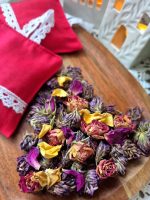 Aromātiskais spilventiņš ar āboliņu un rožu ziedlapiņām - Attēls 3