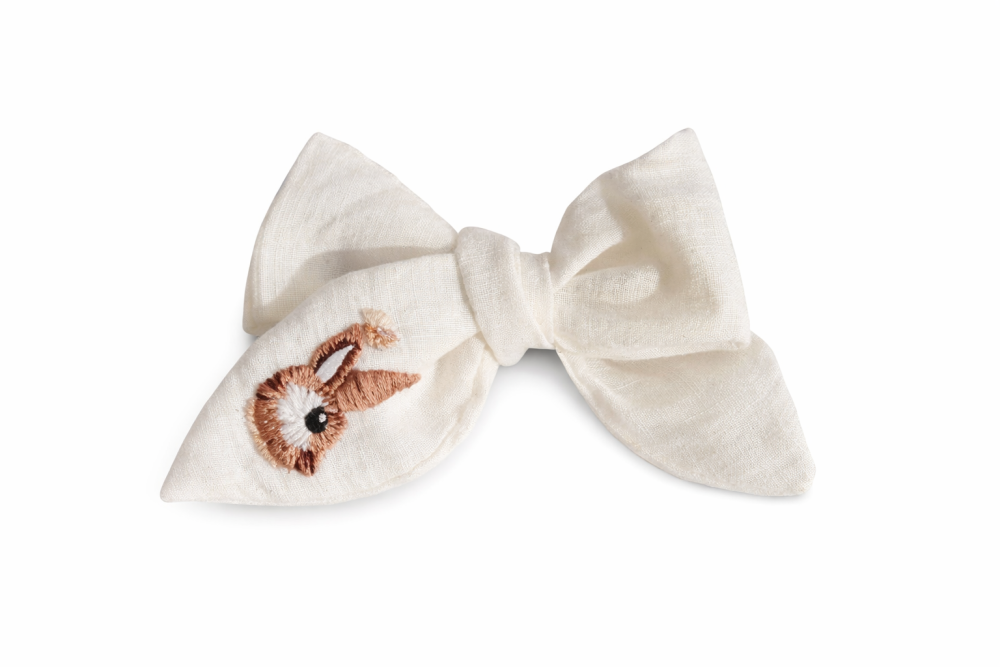 Balta lina matu bante ar izšūtu zaķi