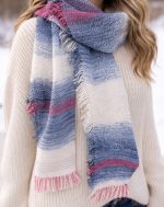 sieviešu šalle ar bārkstīm