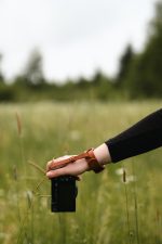 Brūna ādas rokas siksna fotogrāfiem - Attēls 4