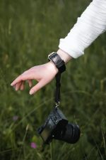 Melna rokas ādas siksna fotogrāfiem - Attēls 6