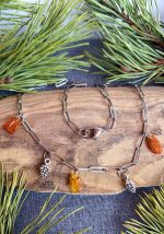 Kaklarota - ķēdīte ar dzintariem un čiekuriņiem - Attēls 2