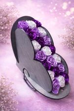 Koka dāvanu kaste ar rozēm VIOLETAS - Attēls 2