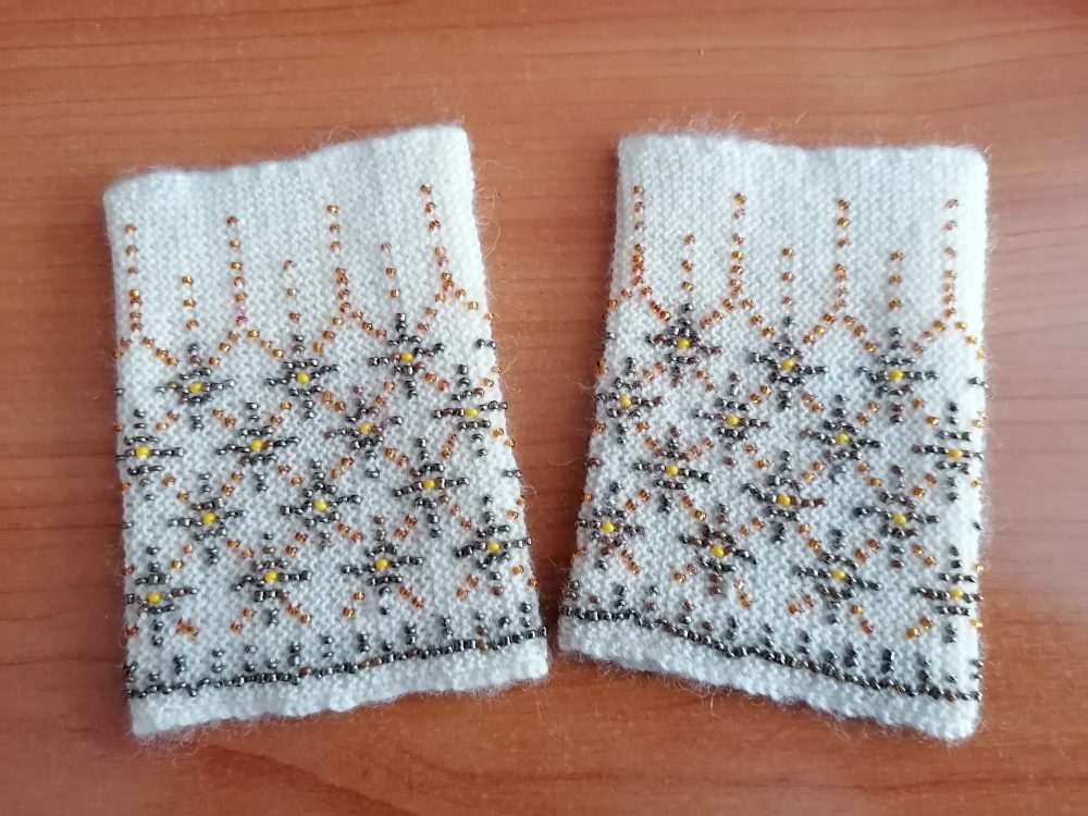 pulsa sildītājs ar rakstu maucis