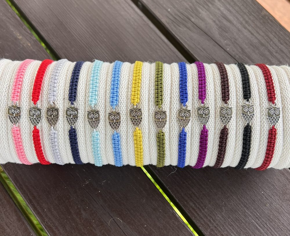 Krāsainas makramē rokassprādzes PŪCE