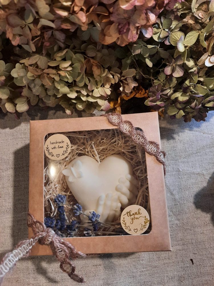 Sojas vaska svece SIRDS dāvanu kastītē