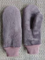 pūkaini cimdi silti