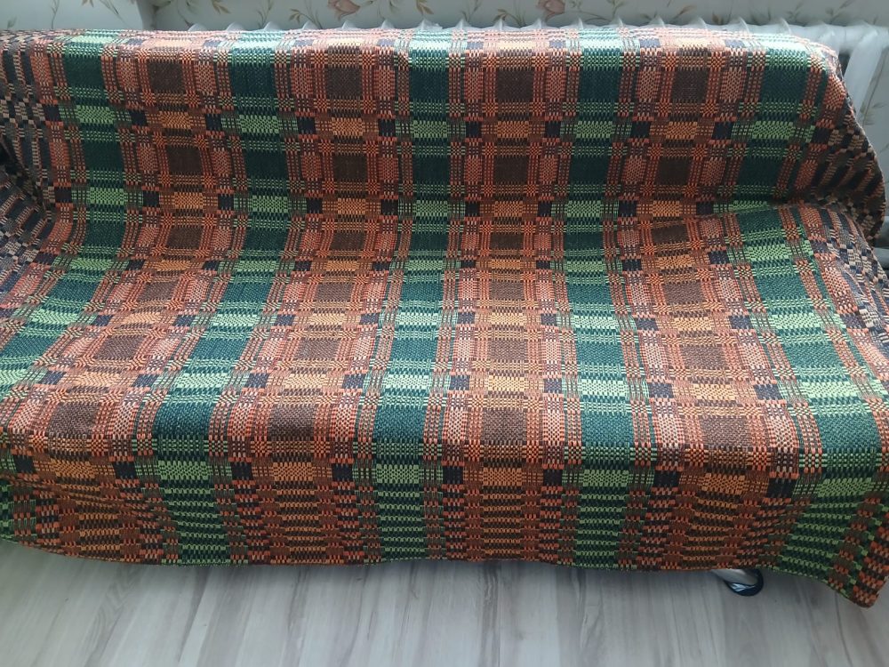 austa vilnas sega ar rakstu