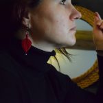 Sarkani makrame auskari ar stikla pērlēm - Attēls 5