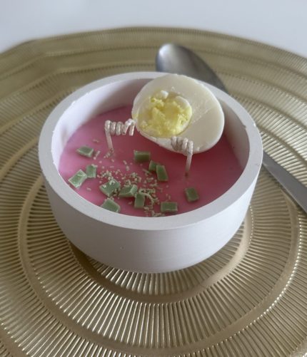 Svece kā ēdiens aukstā zupa