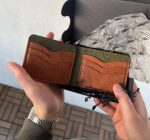Ādas maks Oliva klasiski salokāms, roku šūts - Attēls 4