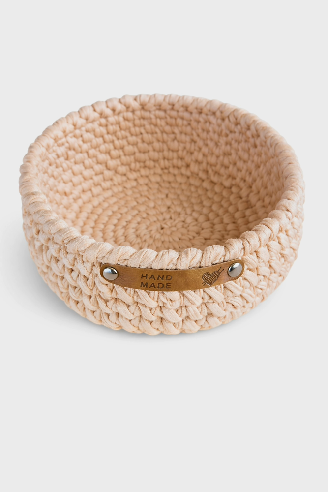 tamborēts groziņš roku darbs