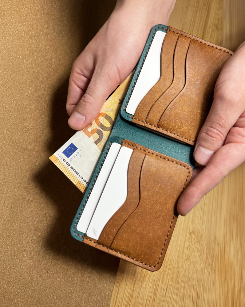 Klasisks salokāms Badalassi Carlo Pueblo ādas maks Ortensia, roku šūts