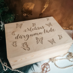 Koka lāde ar gravējumu - Attēls 6