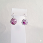 Epoksīda sveķu auskari ar purpura spīdumiem - Attēls 3