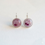 Epoksīda sveķu auskari ar purpura spīdumiem - Attēls 2