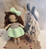 Tamborēta lellīte ar gariem, tumšiem matiem - Attēls 4