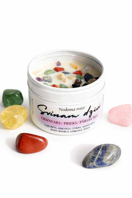 Nodoma svece ar dabīgajiem kristāliem