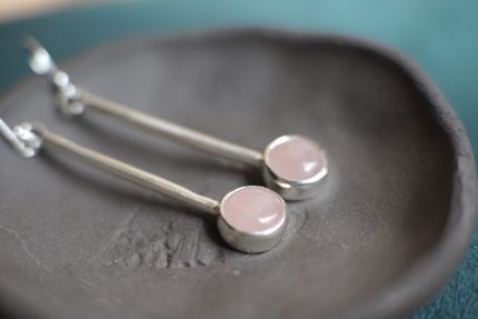 Sudraba auskari ar rozā kvarcu