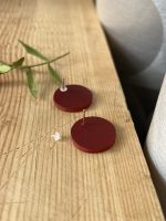 Dabīgās ādas nagliņu auskari, roku darbs - Attēls 4