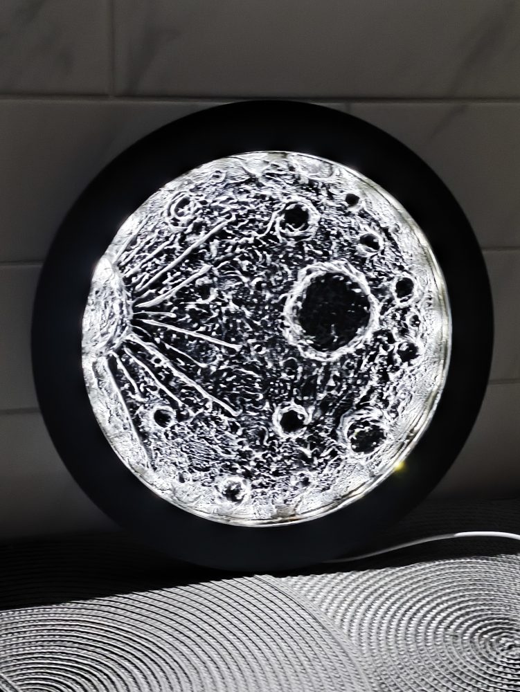 mēness gaismeklis noskaņas apgaismojums