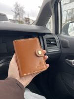 Ādas maciņš auto reģistrācijas apliecībai, roku darbs - Attēls 2